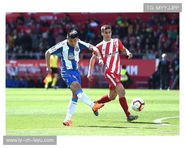 埃因霍温在联赛中保持领先节奏