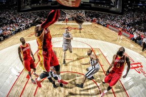 教资考试现场尴尬一幕：女生占用男厕引发争议，女子报考教师资格笔试第一却被淘汰 幕后真相大跌眼镜