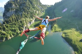 约罗：为何放弃皇马选择曼联，c罗 马约加尔