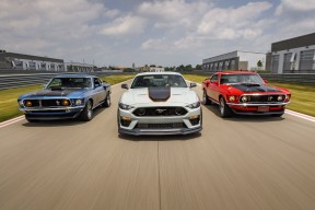 乐鱼体育(中国)官方网站-尼尔·巴特尔在橄榄球比赛中以防守为主导，帮助袋鼠队稳定胜局