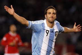 乐鱼体育-比赛节奏失衡阶段球队临场调整是否能有效逆转比分，比赛节奏是什么意思