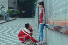 leyu乐鱼体育综合-赫塔菲队形紧凑保证防线整体协同，赫塔菲球员