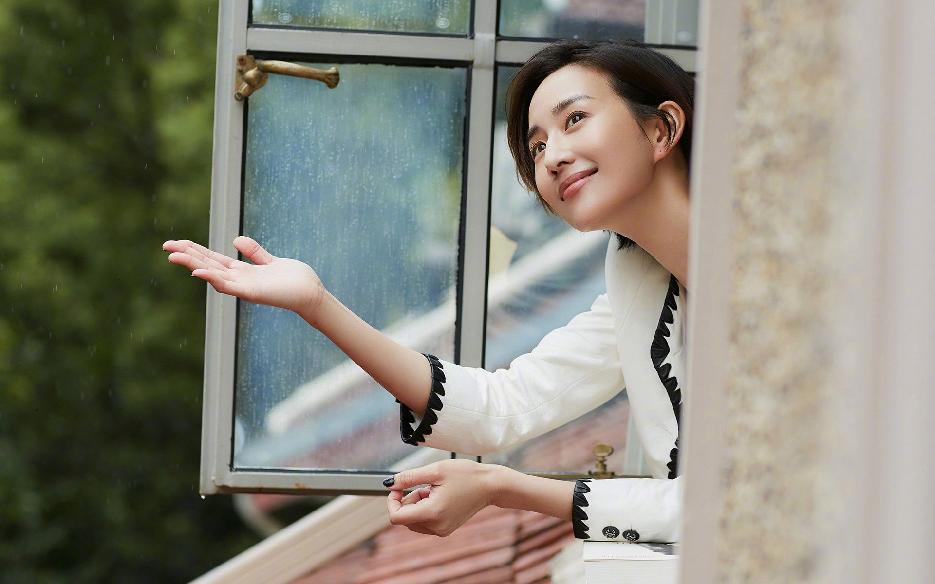 波兰名将赫梅列夫斯基稳步推进,波兰诗人赫伯特